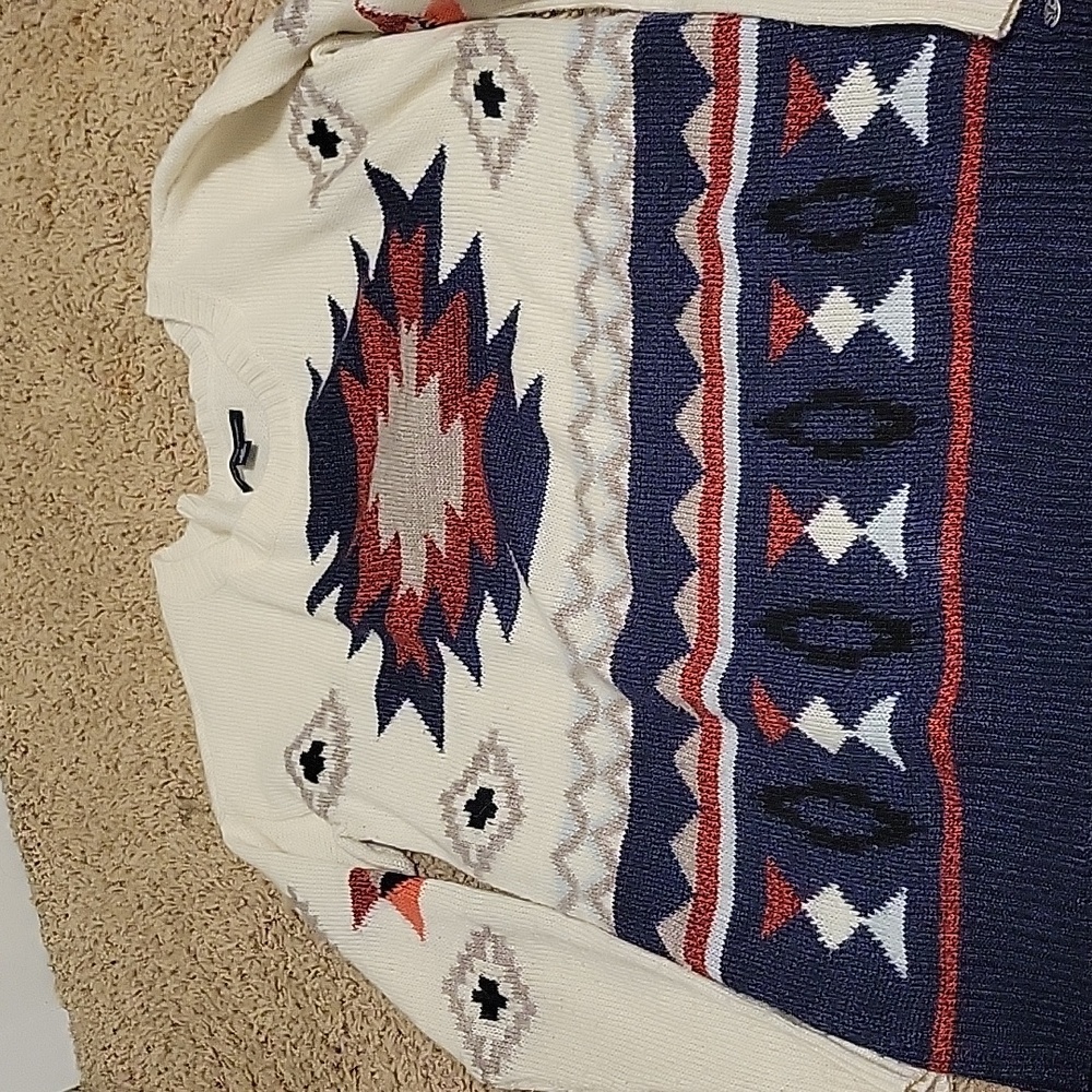 New without tags, american eagle size small sweater